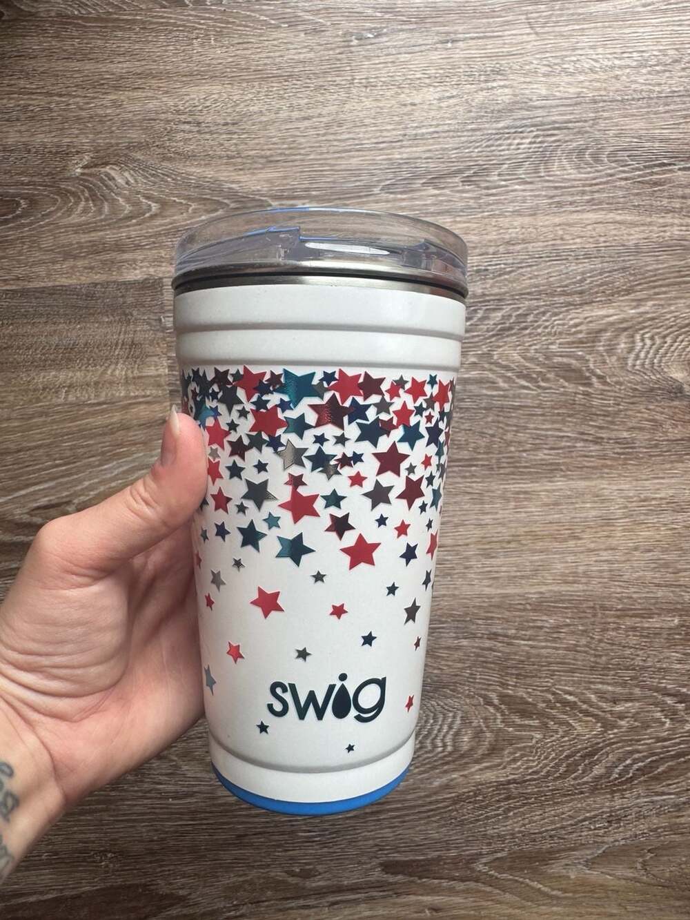 Swig Life 22oz Insulated Tumbler Star Spangled Patriotic Stars